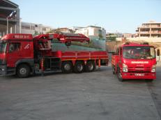 35 tonluk ve 5 tonluk vinçlerin çalışması.