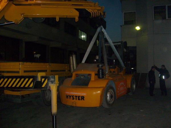 8 tonluk forklift taşınması.