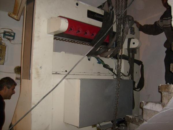 85 cm aybakarın bodrum kata indirilmesi.