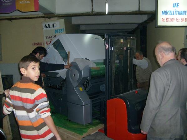 Gökhan mücellite gelen kırım makinasının indirilmesi.