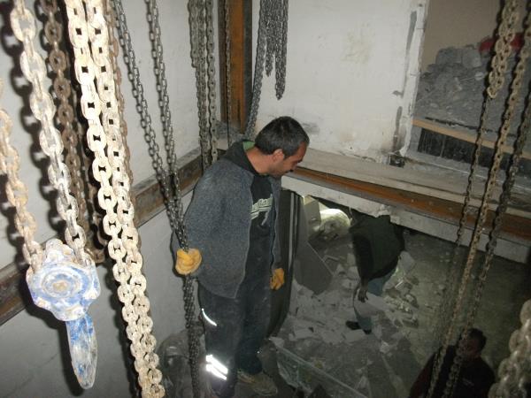 Uğur eren caraskal başında.